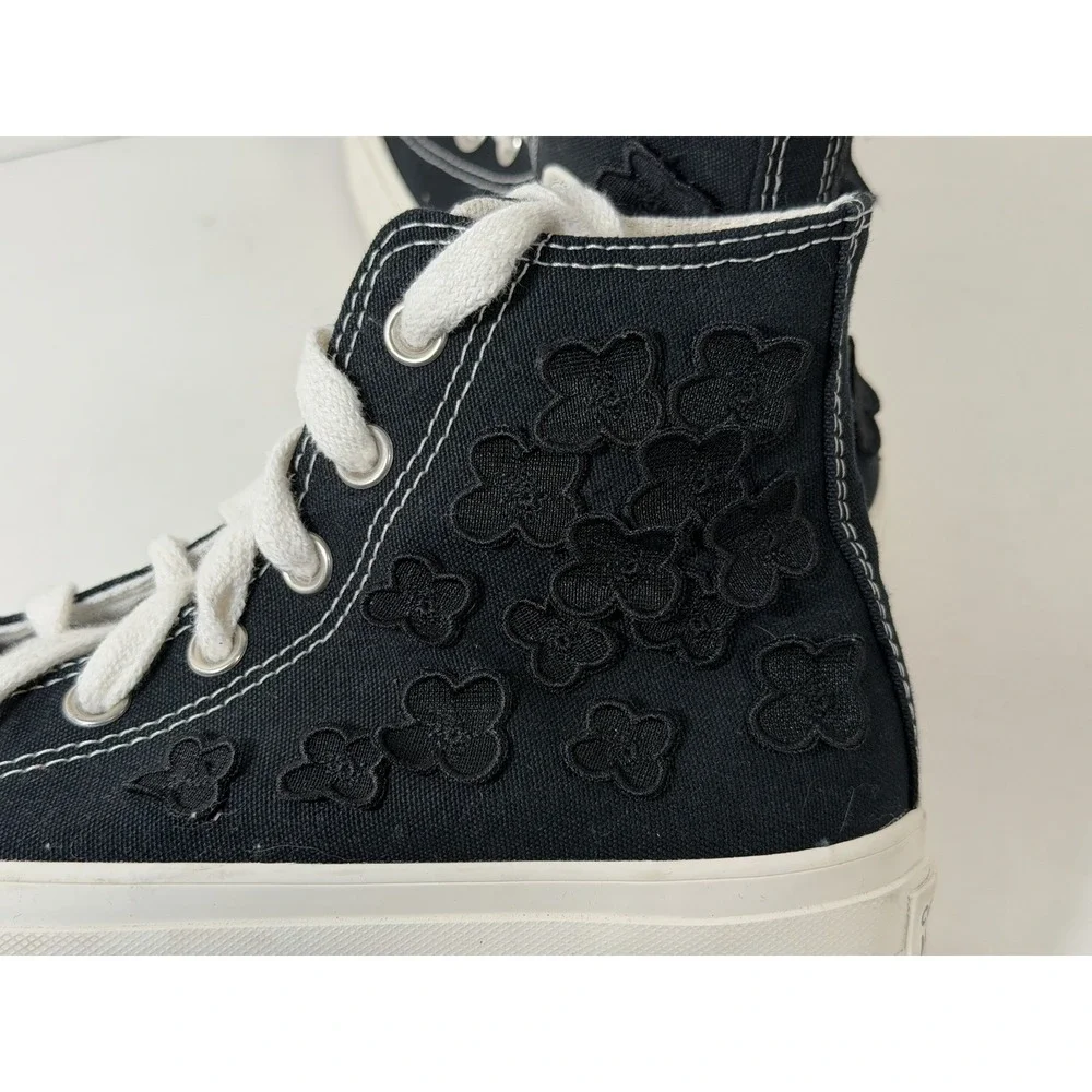 Converse Chuck Taylor All Star Lift High 3D Flowers platform sneakers, Black, W7